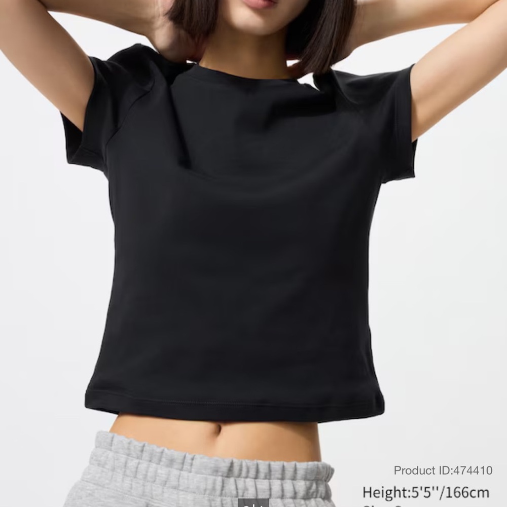 Uniqlo Black Baby Tee